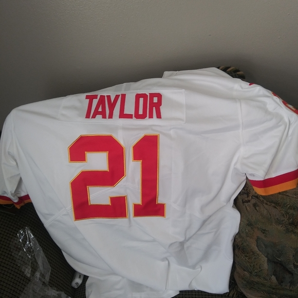 New jerseys - Picture 5 of 8